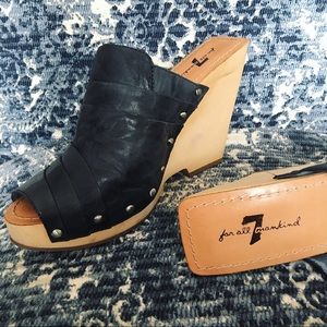 ‼️ SALE ‼️ 7 for all Mankind Platform Wedges